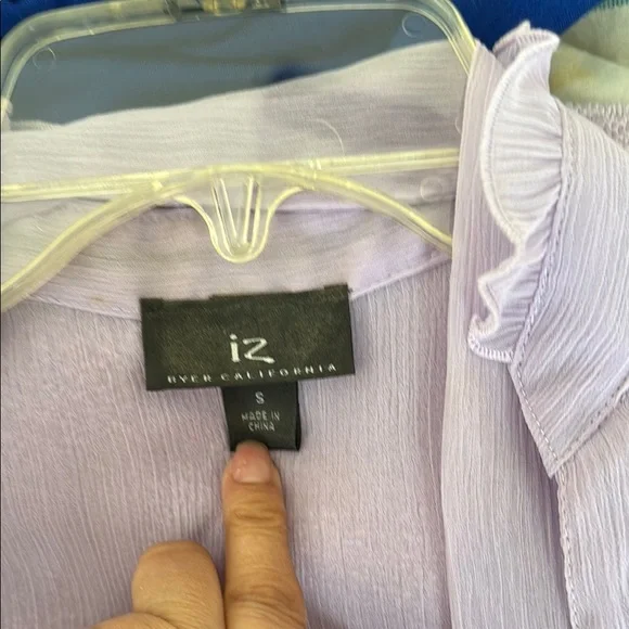 Lavender Ruffled Women's Top - Picture 4 of 5
